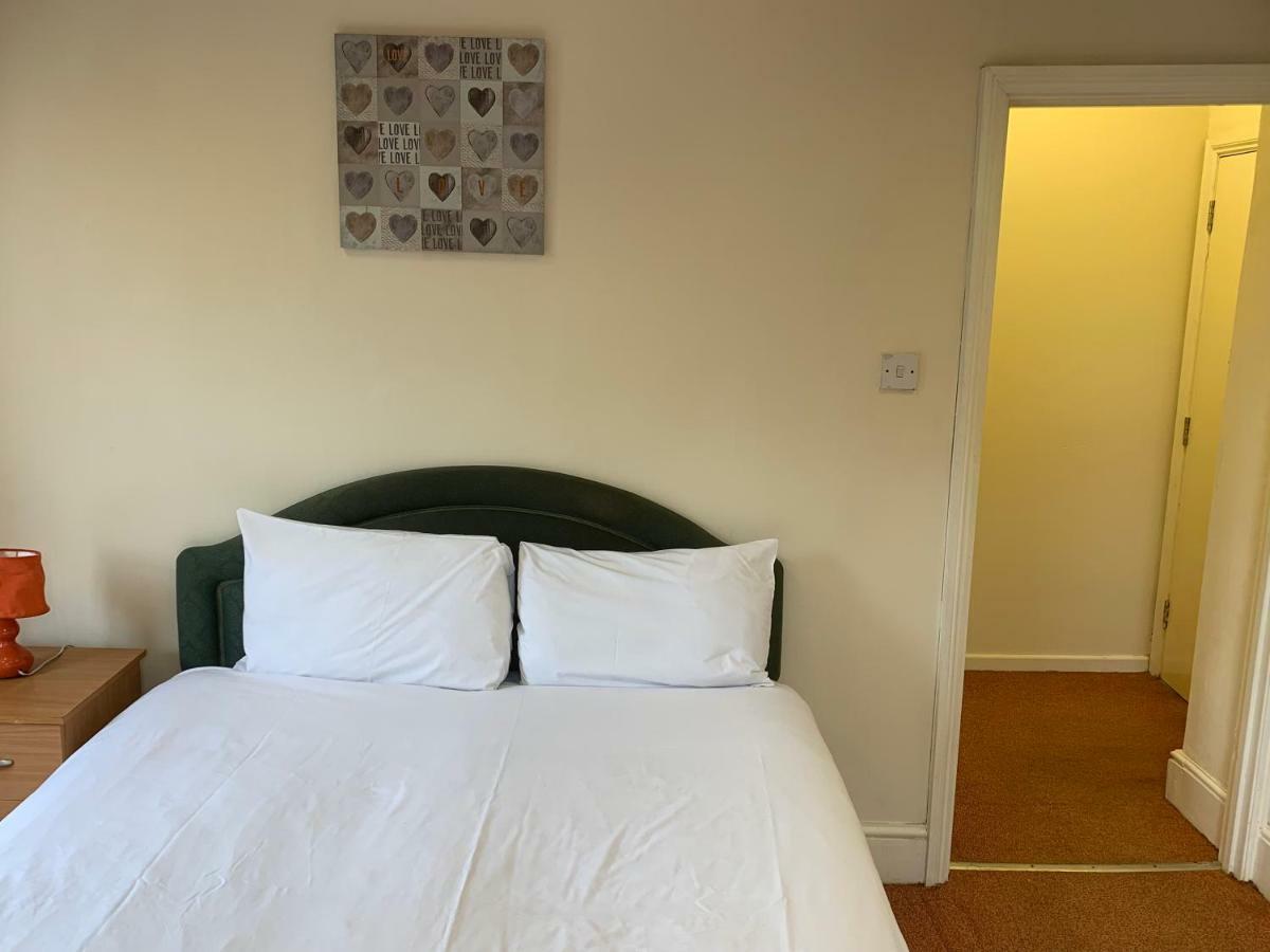 Adelaide House Apartamento Luton  Exterior foto