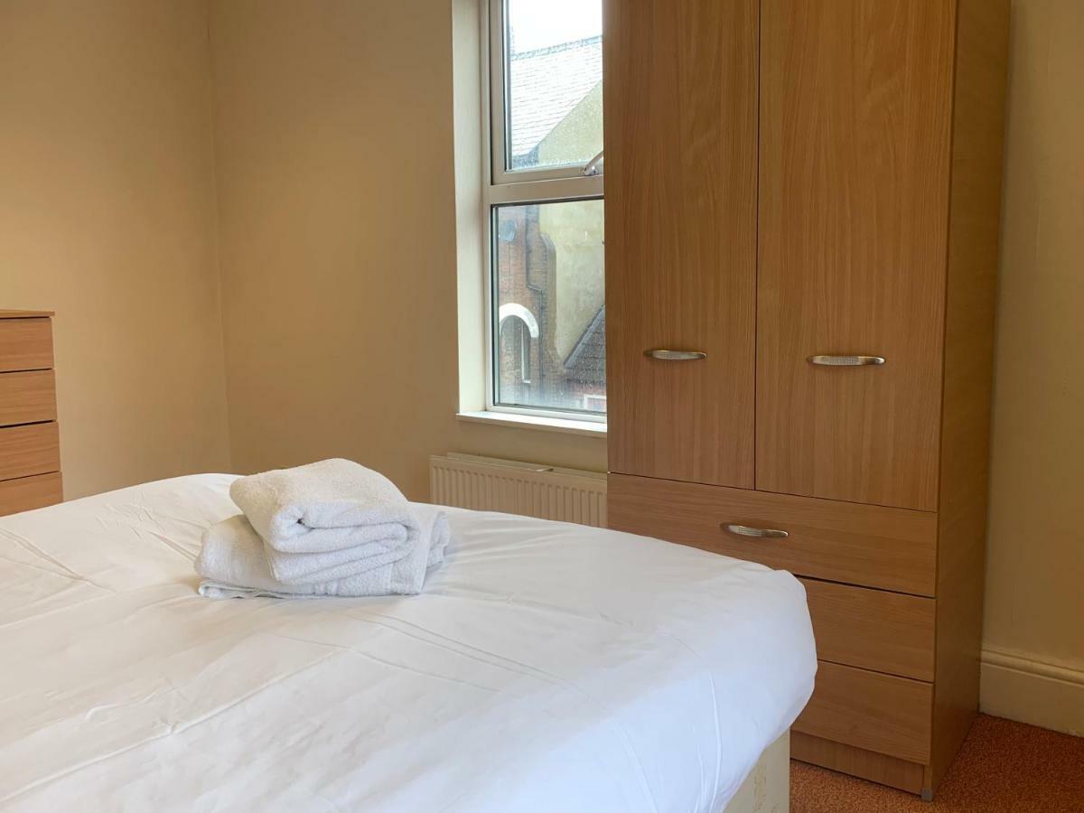 Adelaide House Apartamento Luton  Exterior foto