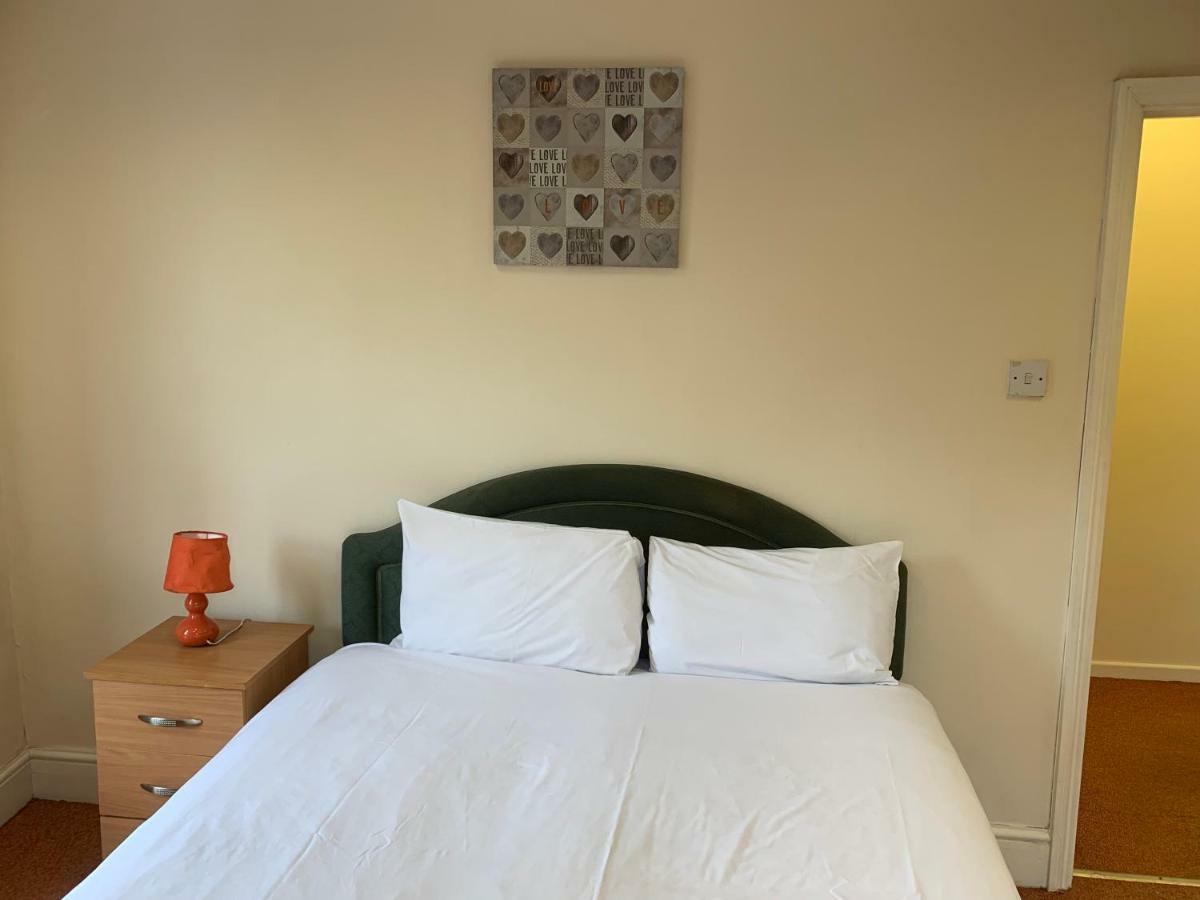 Adelaide House Apartamento Luton  Exterior foto